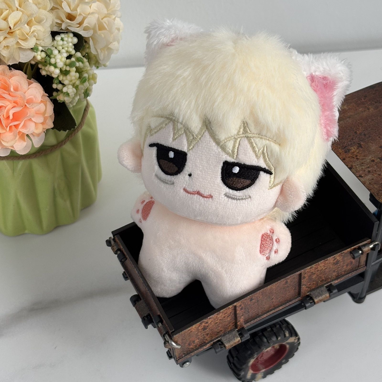 İlk sürüm: TOMORROWXTOGETHER C - Anime Cosplay Manga incelemesi ve fiyatı